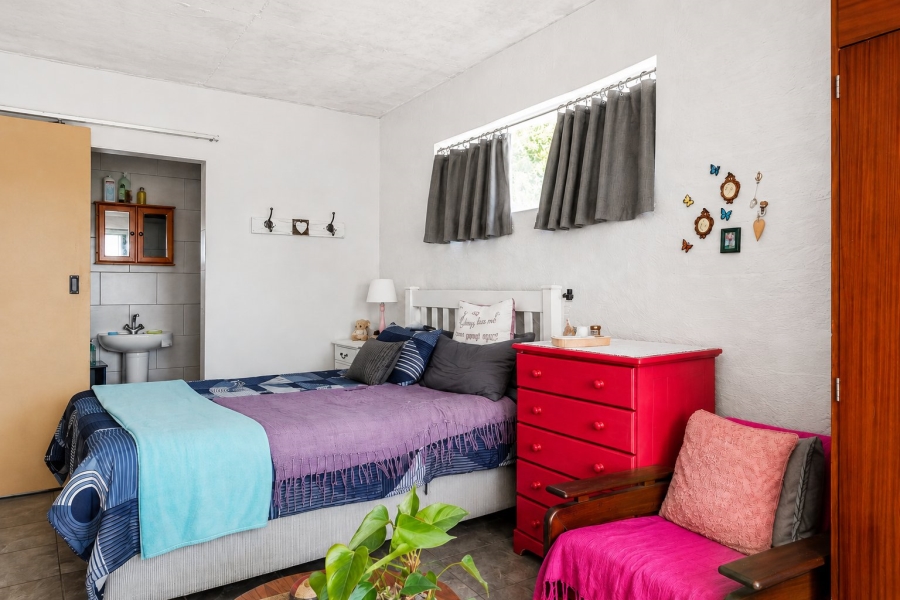 4 Bedroom Property for Sale in Fraaiuitsig Western Cape